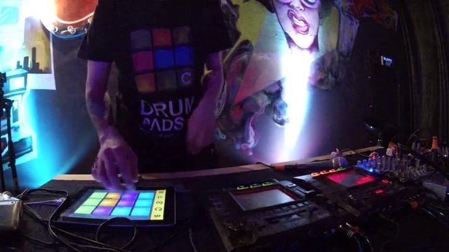 MOSKVIN - LIVE IN «LOBBY 19» (DRUM PADS 24) смотреть онлайн