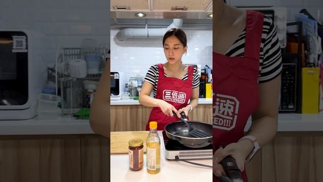 Apple Watch S9 雙指互點兩下手勢推出 教你怎麼用 實測真的很靈敏！除了這點可能釀成大禍？ #applewatchs9 #手勢功能 смотреть онлайн