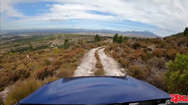 Isuzu MU-X off-road vehicle review and travel feature смотреть онлайн