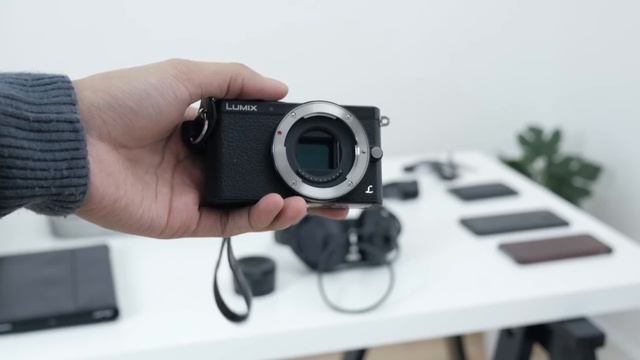 What's In My Bag - Tech Edition (4K) смотреть онлайн