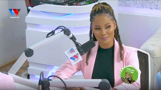 HAMISSA MOBETTO:NIMEJIFUNGUA KWA OPERATION/DIAMOND/JAGUAR/MAJAY/MIMI MARS/ESMA ALIPIGA SIMU/SINDANO смотреть онлайн