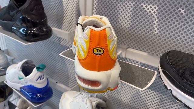 Nike Air Max Plus “Sunrise” - Style Code: DX2673-100 смотреть онлайн