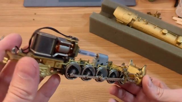Union Pacific OVERLAND - Brass Steam 4-10-2 Locomotive смотреть онлайн