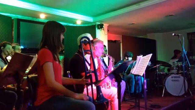 Roof Garden - Prática de banda com sopros / Conservatório Souza Lima 29/10/2015 смотреть онлайн