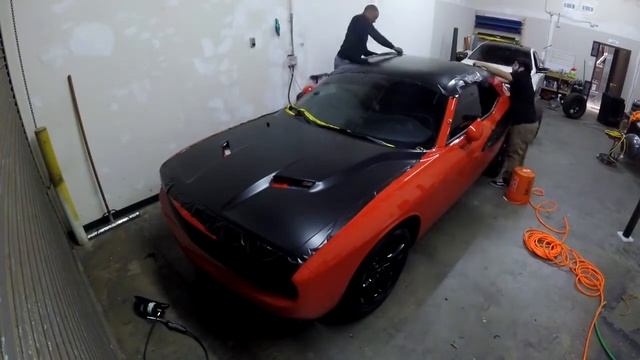 Challenger Hood/Roof & Trunk Wrap (Time-lapse) смотреть онлайн
