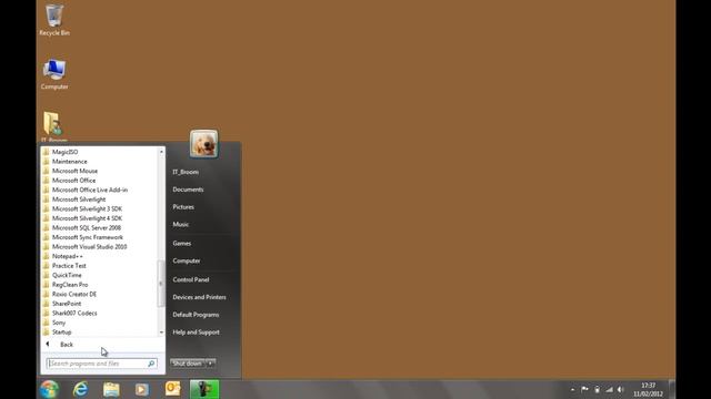Minimize Outlook when your computer starts (Win7) смотреть онлайн