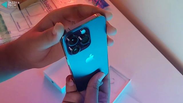 Android User Bought iPhone for the First Time😍 - iPhone 14 Pro Unboxing and First Impressions🔥 смотреть онлайн
