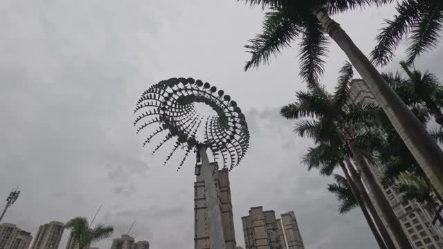 Китай, Сямен (Xiamen), Jul 2024, парк возле водохранилища, ветряки смотреть онлайн