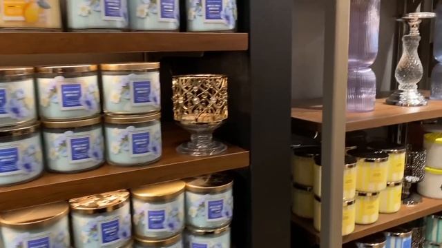 *SAS DAY 6* BATH & BODY WORKS SAS STORE WALK THRU // NEW SAS MARK DOWNS