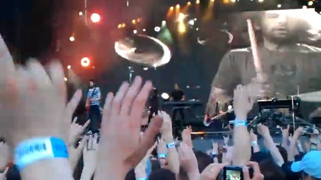 Linkin Park - Crawling (Live In Moscow 23/06/11)