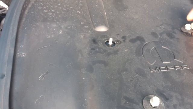 Dodge Challenger 392 Shaker Removal смотреть онлайн
