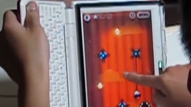 Eee PC runnig Android x86 ICS with touch overlay смотреть онлайн