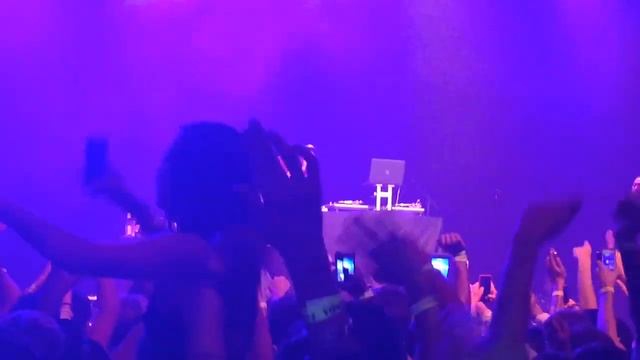 Mac Miller "100 Grandkids" live Good A.M tour at the Fonda Theater 9/22/15 смотреть онлайн