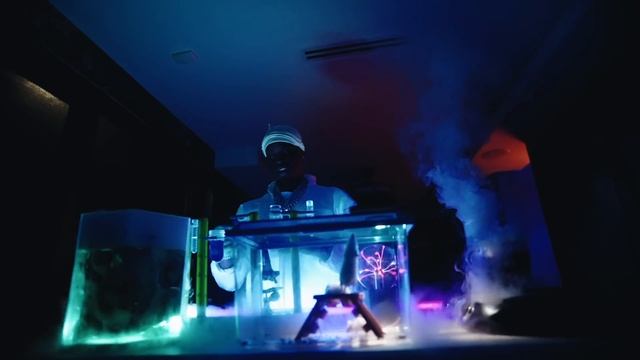 Lil Double 0 "Big Head" (Official Video) смотреть онлайн