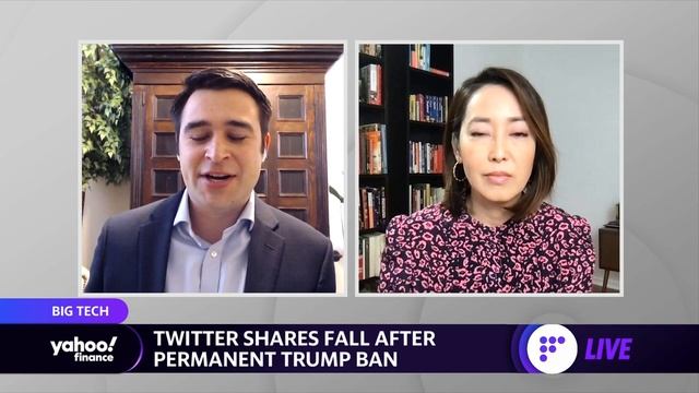 Twitter bans President Trump permanently, Amazon, Apple and Google ban Parler смотреть онлайн