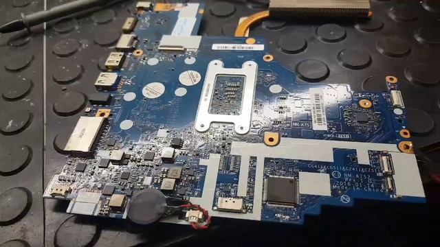 Lenovo ideapad 310 não liga, dois videos em um dia só na Elite Note. смотреть онлайн