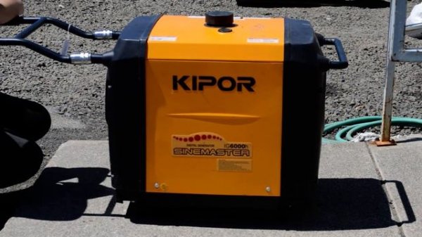LOT# 19 Kipor IG 6000 H Generator