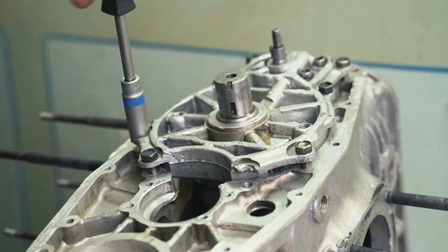 Восстановление. Двигатель КМЗ-8 15501 Днепр-11 1988 | RESTORATION Еngine KMZ-8 15501 Dniprо-11 1988 смотреть онлайн