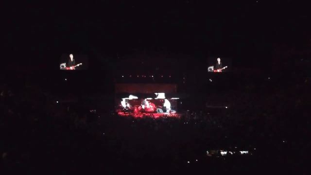 Fleetwood Mac, Lies and I'm so afraid from O2 London 28/05/15. Sorry about IPhone quality. смотреть онлайн