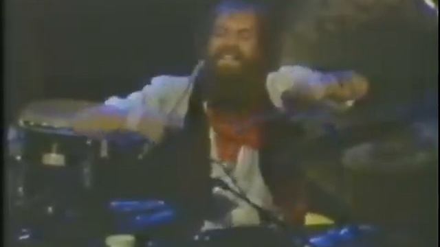 FLEETWOOD MAC - WORLD TURNING LIVE IN JAPAN 1977 смотреть онлайн