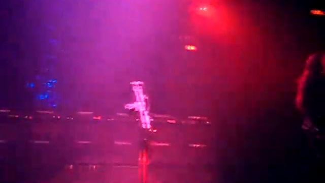 OZZFEST UK 2010 - OZZY OSBOURNE - FAIRIES WEAR BOOTS (Live London 18 September 2010) смотреть онлайн