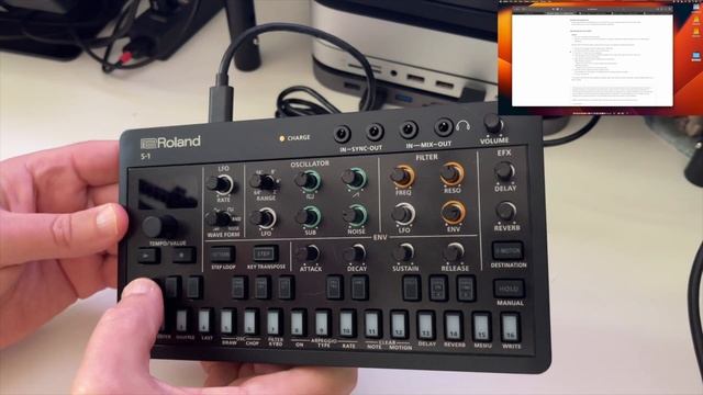 How to update firmware- Roland Aira Compacts (S1, J6, E4, T8) смотреть онлайн