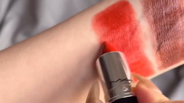 SWATCH & REVIEW MAC LUSTREGLASS LIPSTICK🤍