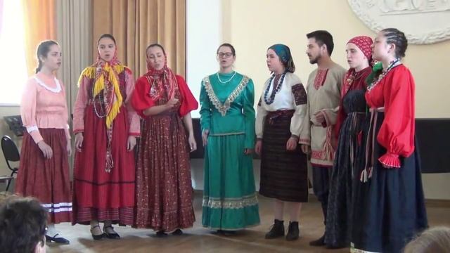 Фольклорный ансамбль старших курсов Государственного музыкального колледжа им. Гнесиных смотреть онлайн