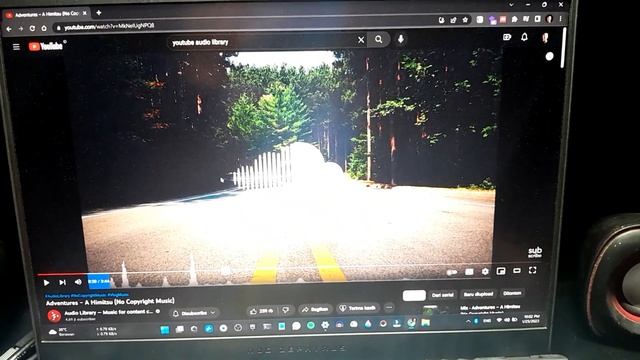 Cara Menyambungkan TWS (Earphone Bluetooth) dengan Laptop смотреть онлайн