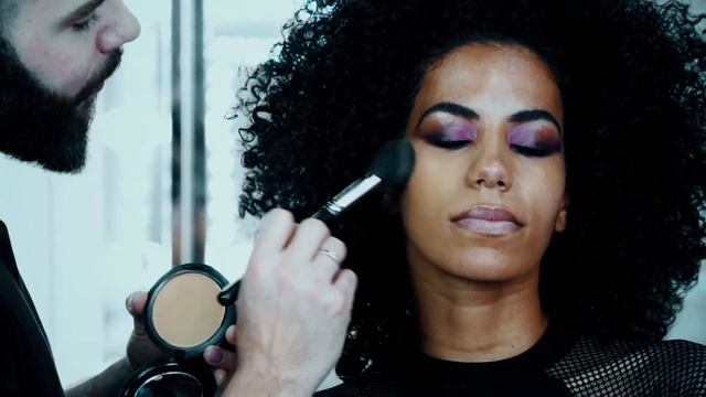 DICA M.A.C: COMO USAR BASE EM PÓ смотреть онлайн