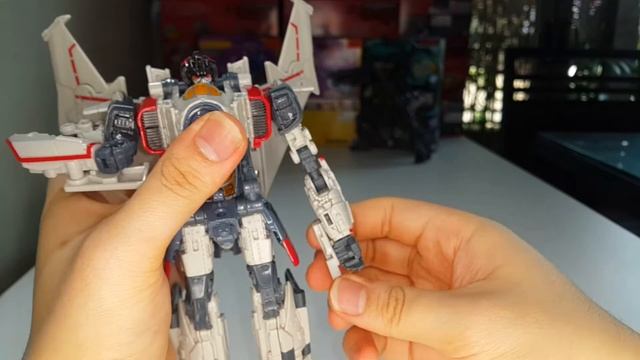JJ Prime REVIEWS: Transformers Studio Series 65 Voyager CLass BLITZWING! смотреть онлайн