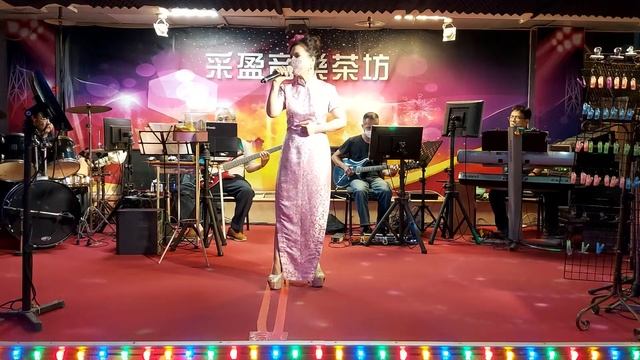 111年8月23日采盈音樂會館【性感歌姬 陳真】相思 смотреть онлайн