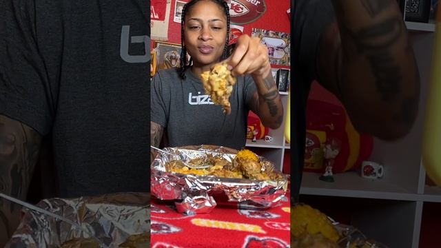 The Best Chitterlings in the world can be found at Soul on The Run in Dallas Texas ‼️#soulfood смотреть онлайн