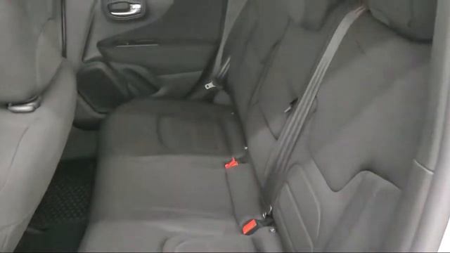2020 Jeep Renegade Latitude Glacier Metallic Clearcoat Used. walk around for sale in Fond Du Lac, W смотреть онлайн