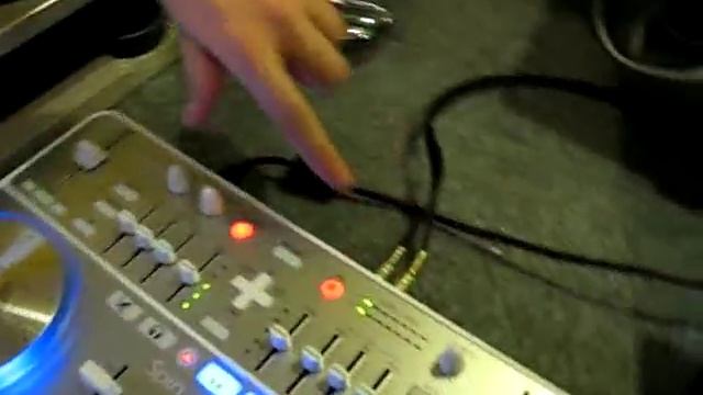 Vestax Spin & Virtual DJ 6.0.8 on Windows 7 @ DigitalJockey Lab смотреть онлайн