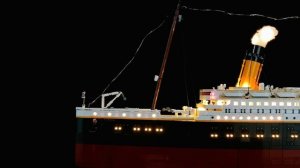 LEGO Titanic 10294 Light Kit (Cinematic Video)