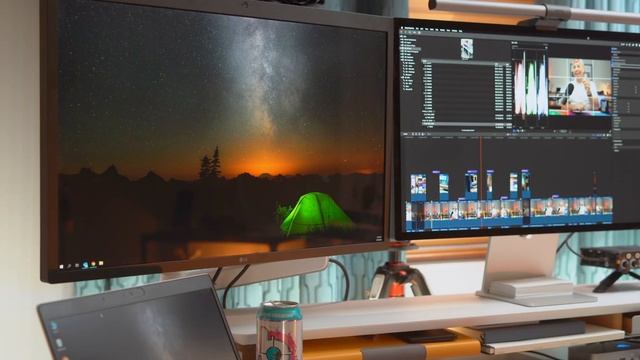 Ultimate MacBook Pro Desk Setup Tour - 2022 смотреть онлайн