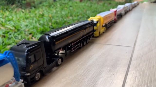 S2 EP24 [C] DIECAST OIL TRUCK (HESS TOY TRUCK LIGHT-UP THE NIGHT) смотреть онлайн