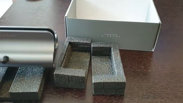 SATECHI Aluminium Vertical Laptop Stand смотреть онлайн