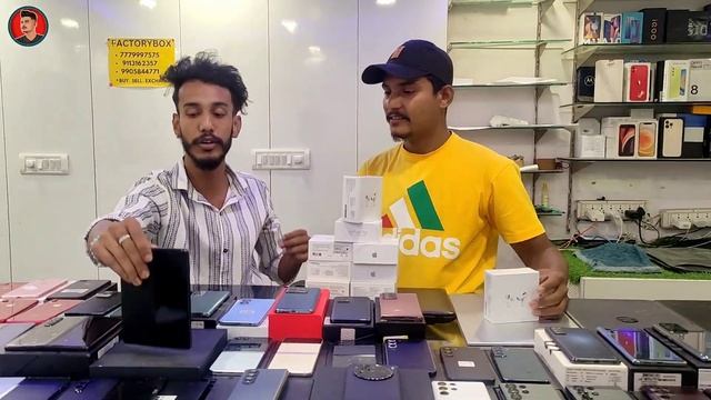 BIGGEST SALE EVER🤩Cheapest iPhone Market in Patna | Second Hand Mobile смотреть онлайн