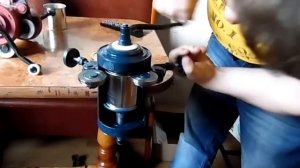 Закаточная машинка для жестяных банок