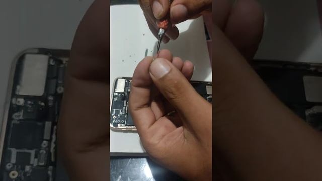iPhone 8 Plus, Substituição de Carcaça, Display e Bateria. смотреть онлайн