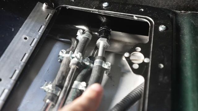 Hooking up 6an fuel line to a 305 TBI | Third Gen Camaro Project Episode 37 смотреть онлайн