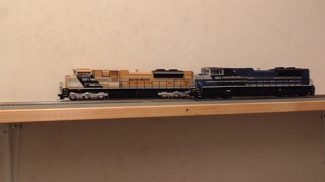 H0 Update 09-2015 / New Ath.Gen. SD70ACe / Bowser C630 / Sound Comparison