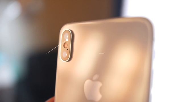 Apple iPhone Xs Max Hands-On Review смотреть онлайн