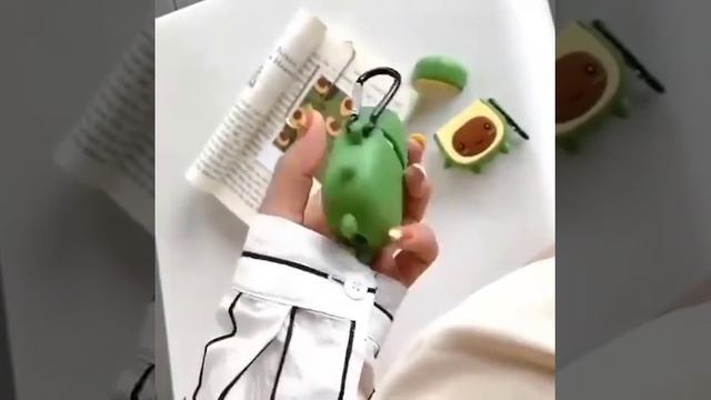 Kawaii 3D Avocado Airpods Case смотреть онлайн