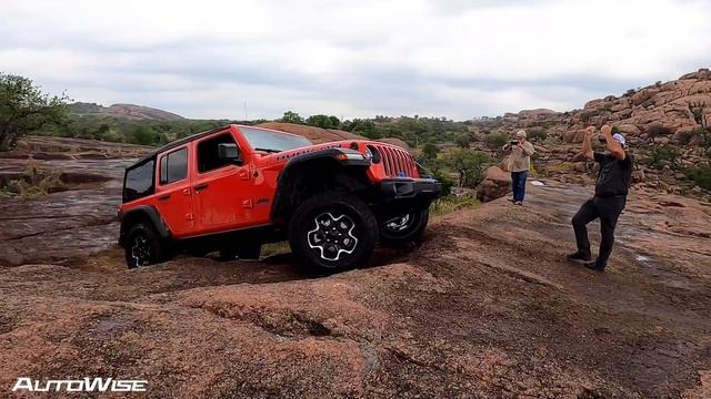 2021 Jeep Wrangler 4Xe First Drive смотреть онлайн