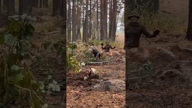 ⚡️СВО 18+ Батальон "Дырявая дупа" сдает нормативы по выкапыванию могил смотреть онлайн