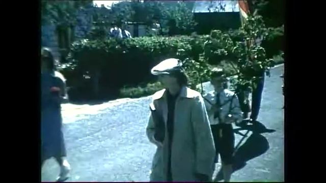 VIDEO: A CENTURY OF SALISBURY & DISTRICT ON FILM - OAK APPLE DAY GREAT WISHFORD смотреть онлайн