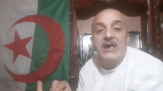 شاهد مجيد بوطمين يشجع المدرب السابق للذهاب الى الفيفا و يقدم شكوى ضد الجزائر смотреть онлайн